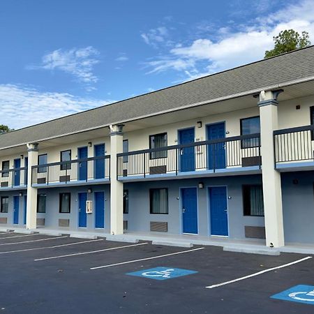 Days Inn By Wyndham Lexington-Columbia Exterior photo