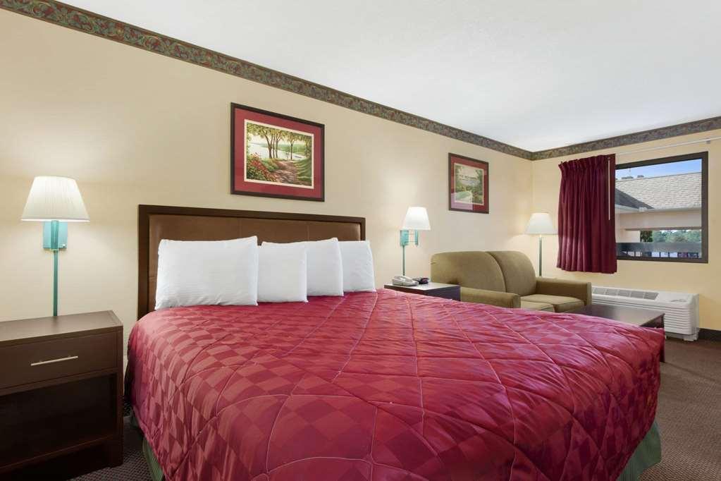 Days Inn By Wyndham Lexington-Columbia Room photo